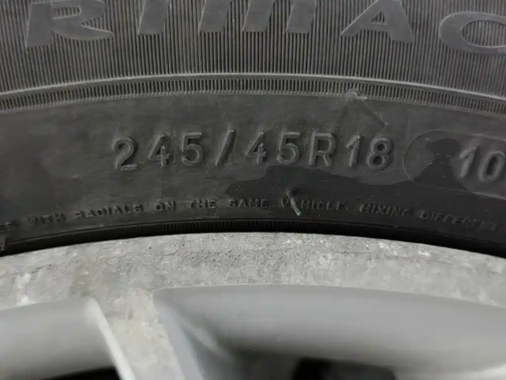 BMW 5 Series — миниатюра 24