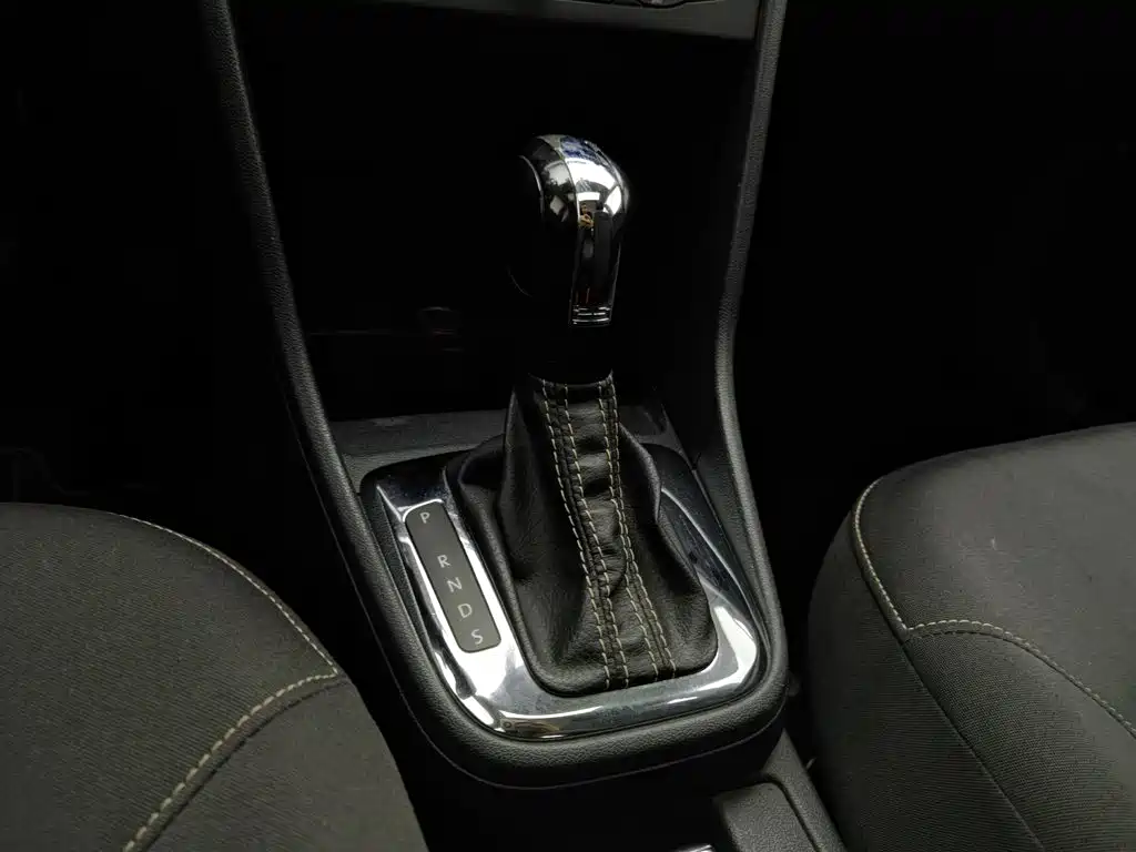 Volkswagen Jetta — миниатюра 13