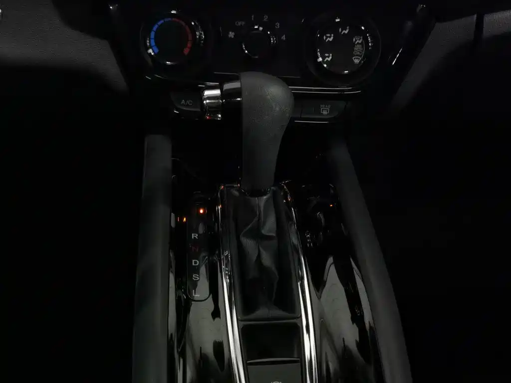 Honda Vezel — миниатюра 13