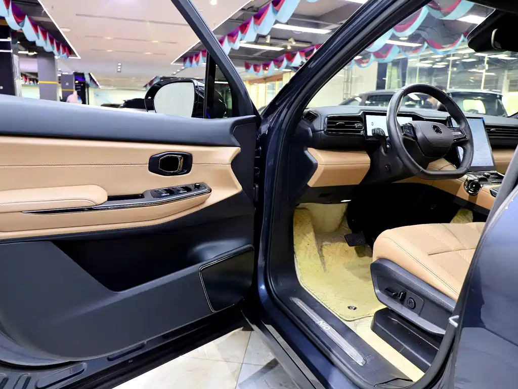 NIO ES8 — миниатюра 12