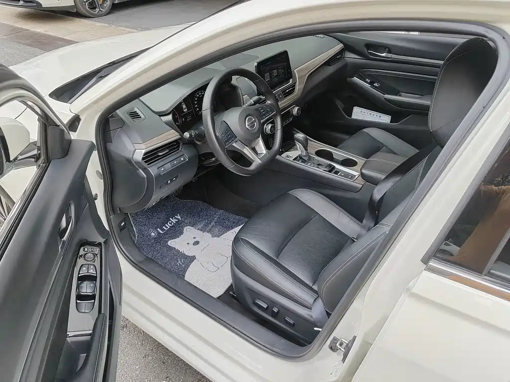 Nissan Teana — миниатюра 7