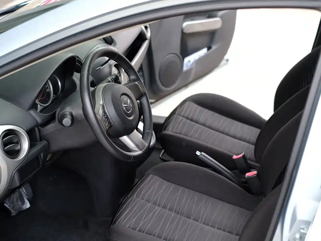 Mazda 2 Dazzle Dynamic 1.5L Auto Luxury Edition, фото 27