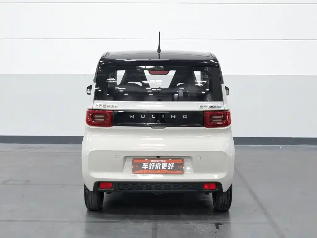 Wuling MINIEV — миниатюра 4