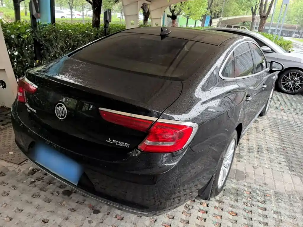 Buick LaCrosse — миниатюра 7
