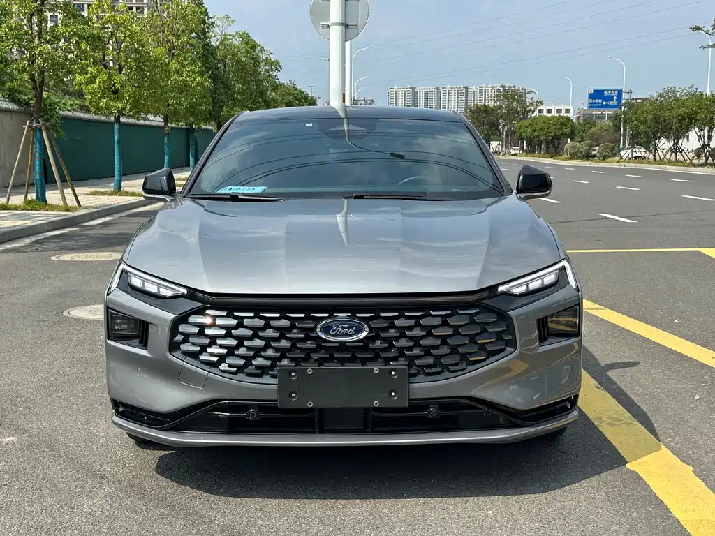 Ford Mondeo — миниатюра 2