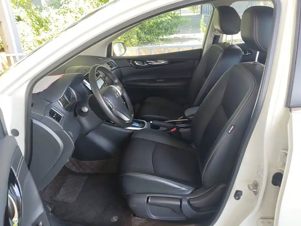 Nissan Tiida — миниатюра 15