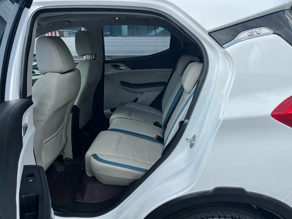 BYD Yuan Pro — миниатюра 10
