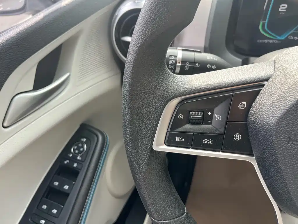 BYD Yuan Pro — миниатюра 32
