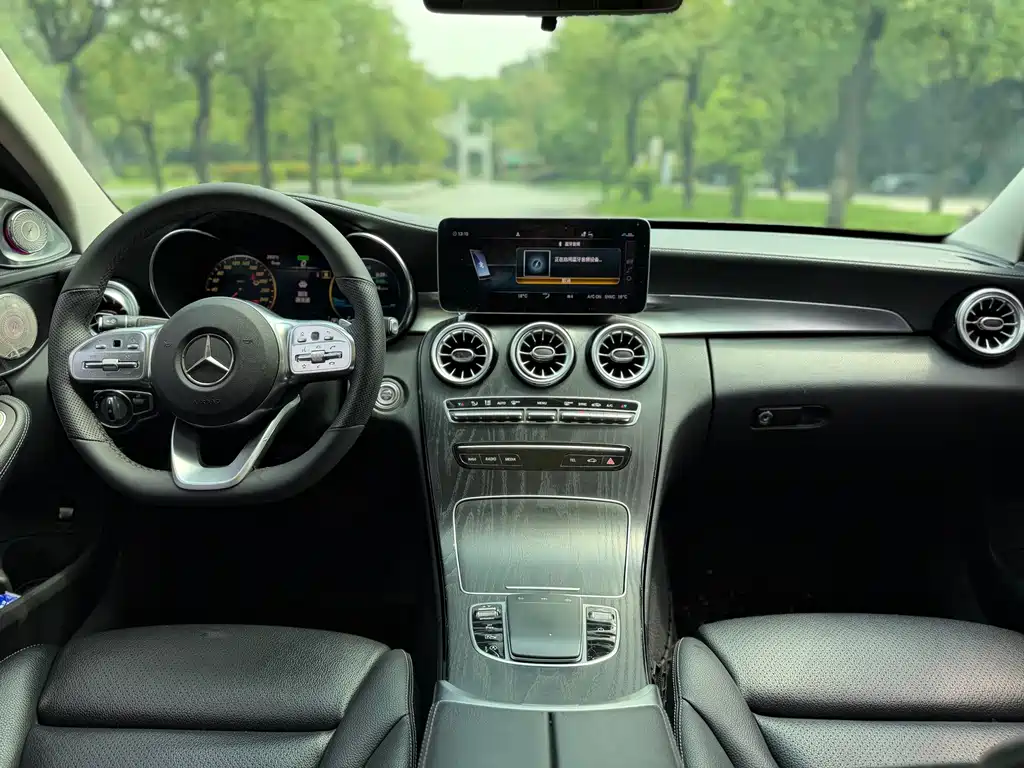 Mercedes-Benz C-Class — миниатюра 9