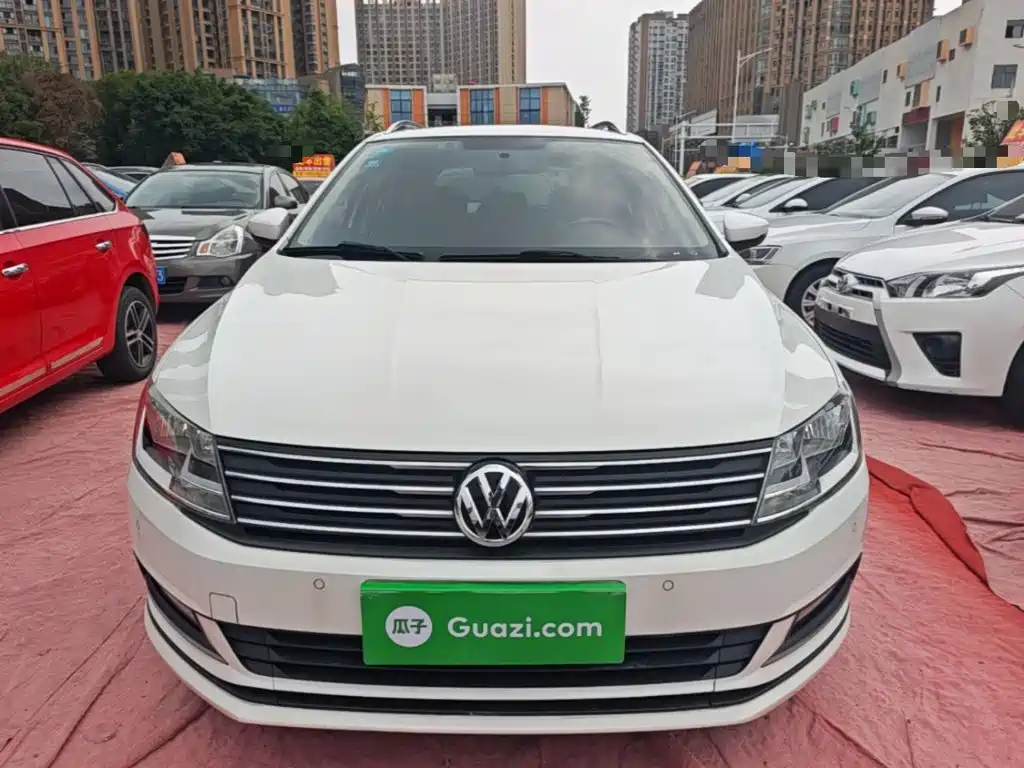 Volkswagen Gran Lavida 2015 1.6L AT Comfort