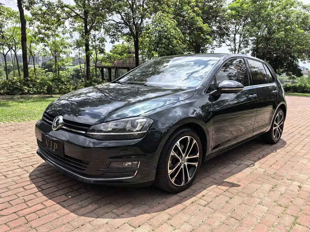 Купить Volkswagen Golf