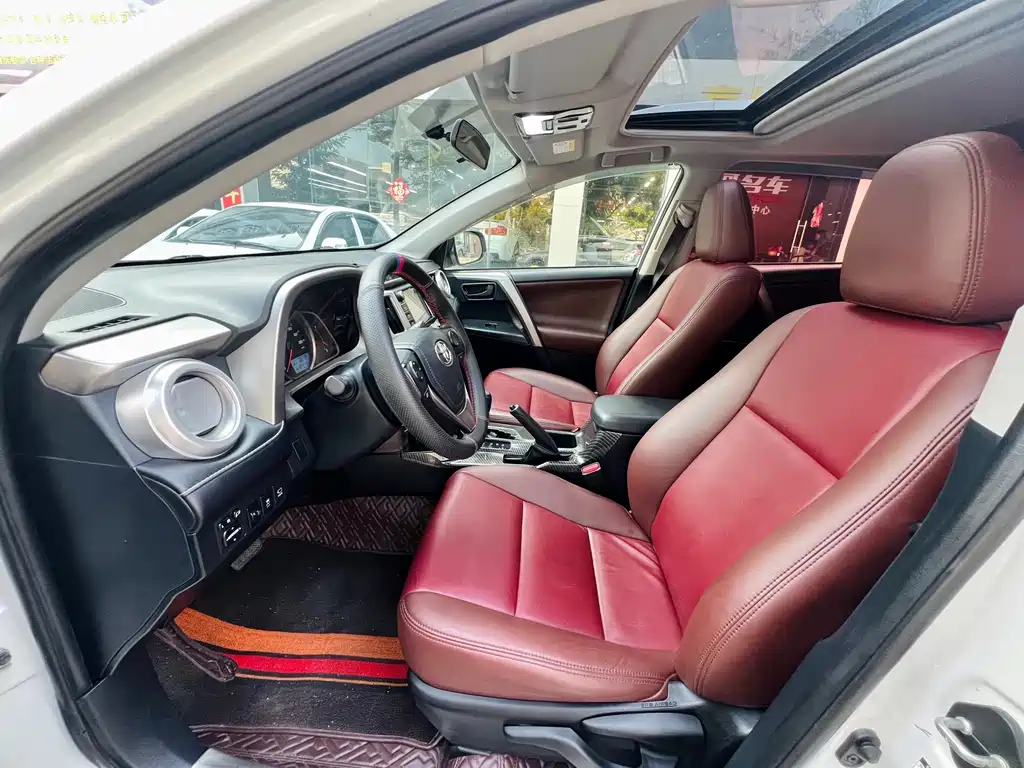 Toyota RAV4 — миниатюра 14