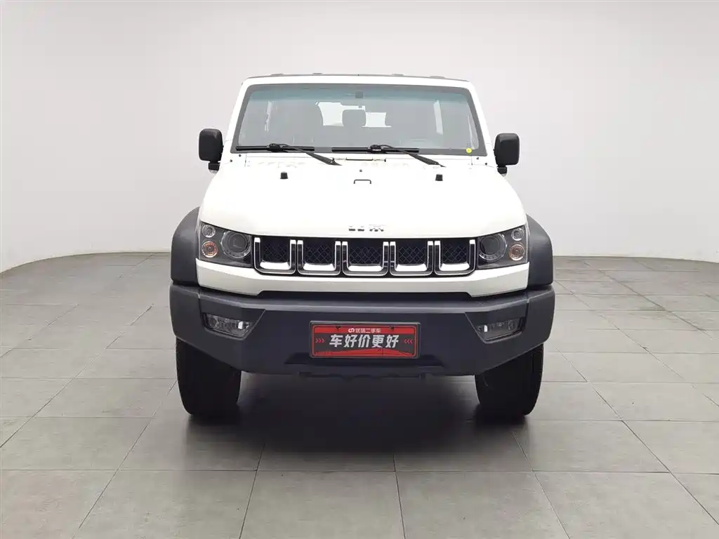 BAIC BJ40 2016 40L 2.3T AT Luxury