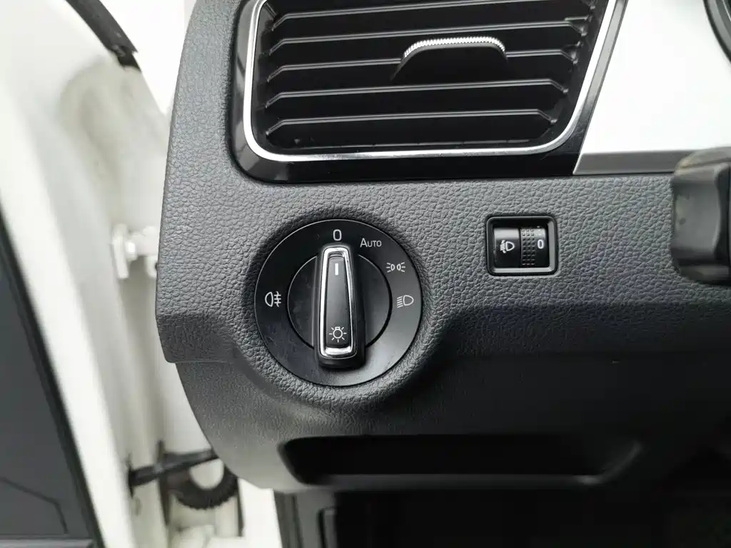Skoda Rapid — миниатюра 21