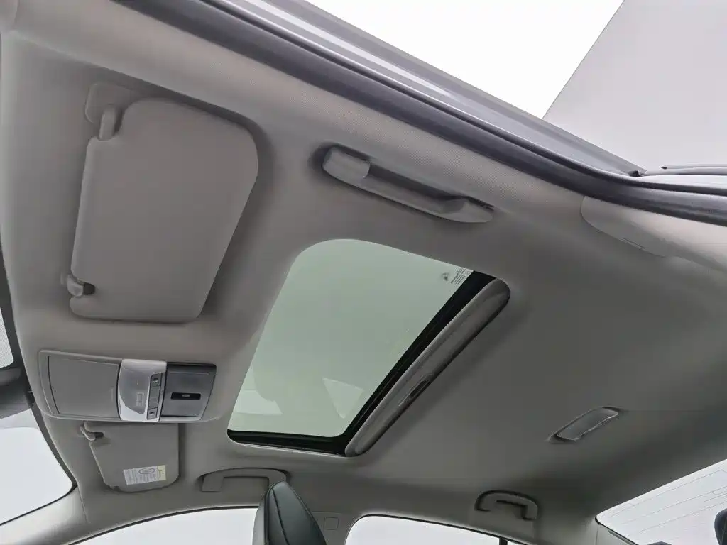 Nissan Sylphy — миниатюра 14