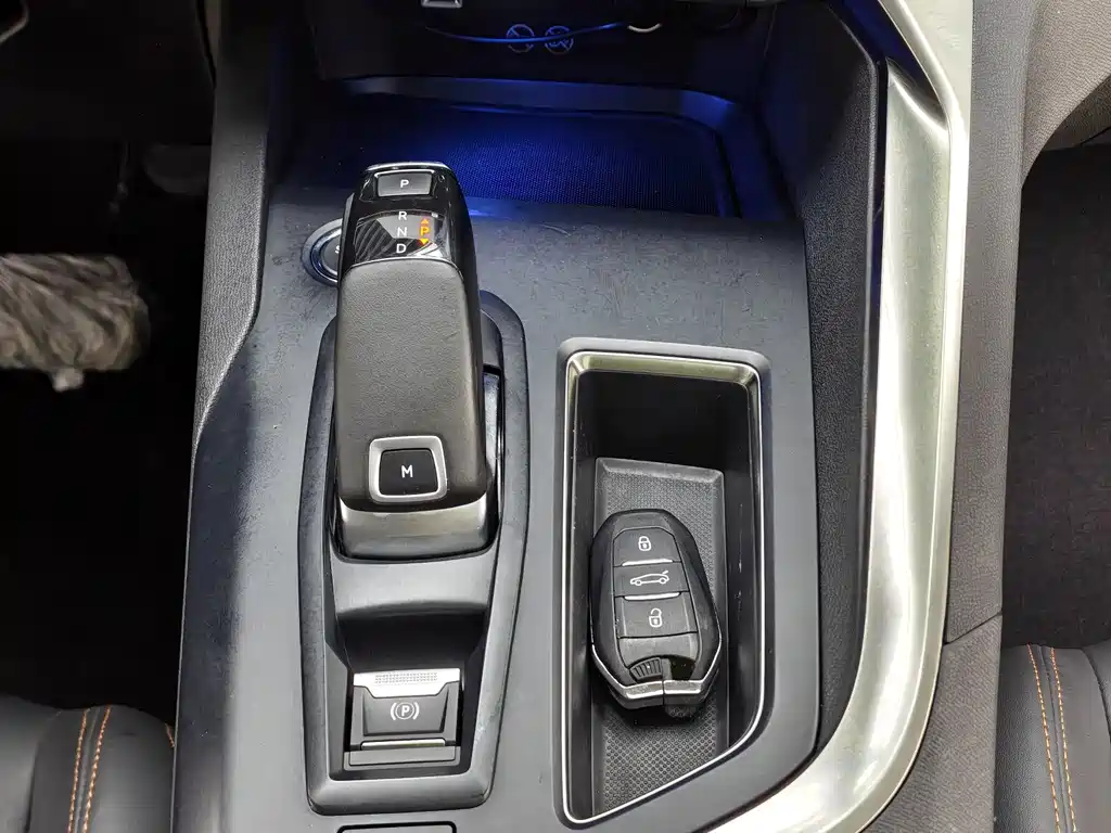 Peugeot 4008 — миниатюра 15