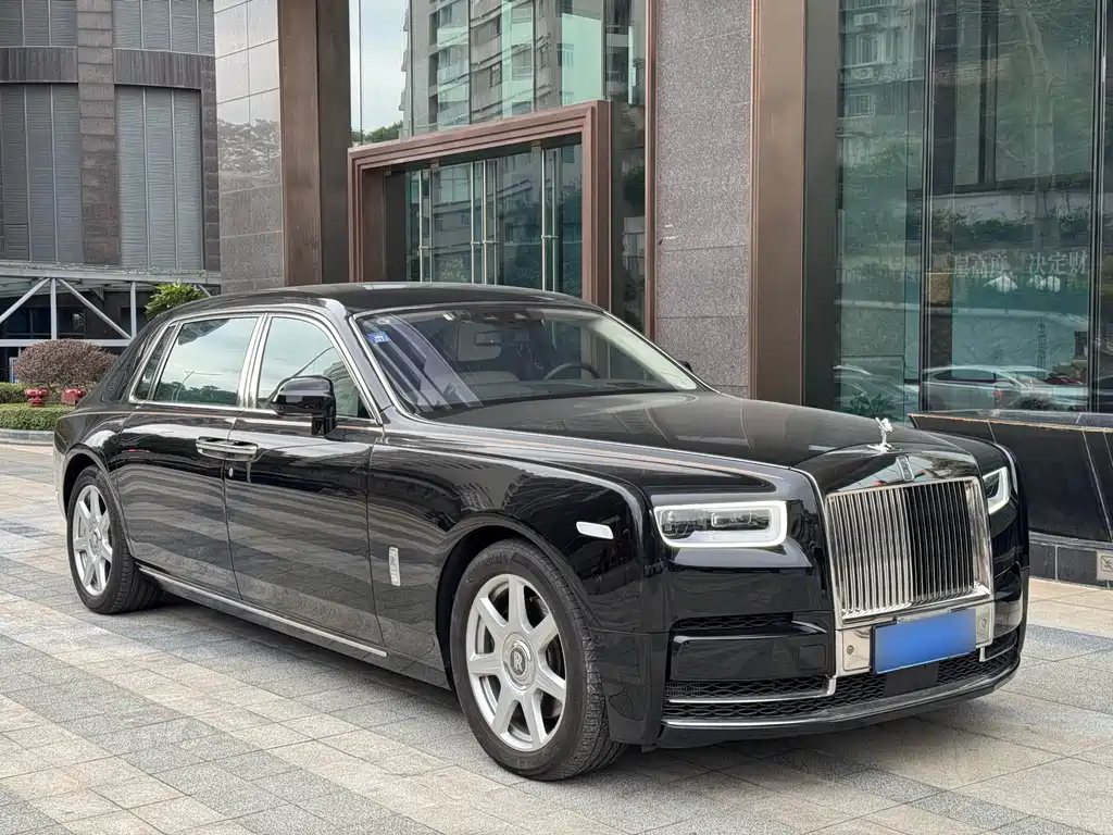 Rolls-Royce Phantom — миниатюра 3