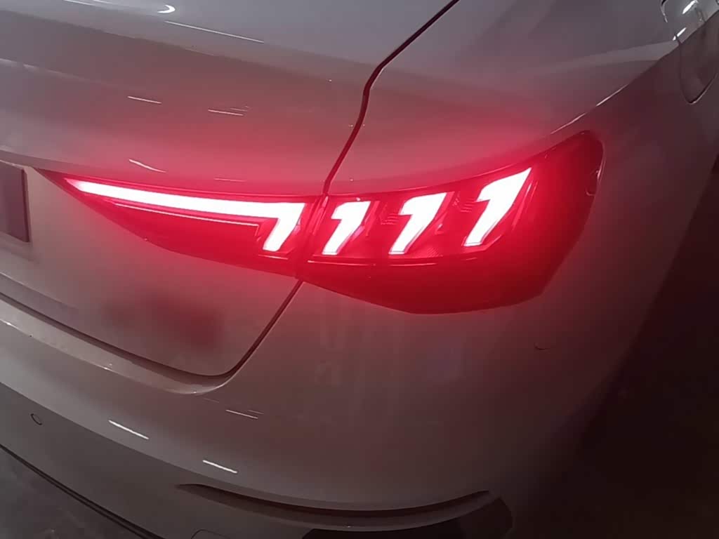Audi A3 1.4 л 2023 г. Белый, пробег 48300 км