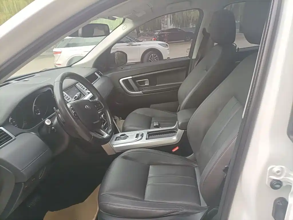 Land Rover Discovery Sport — миниатюра 15