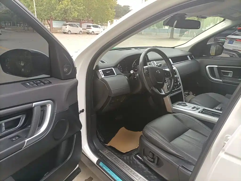 Land Rover Discovery Sport — миниатюра 16