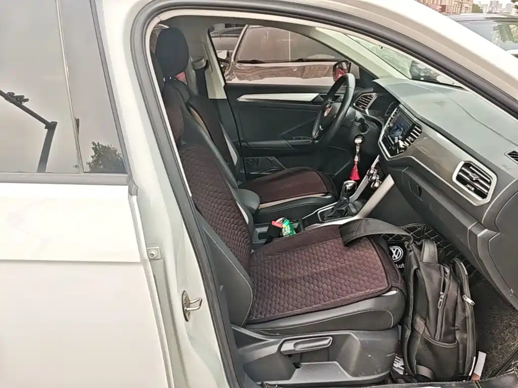 Volkswagen T-Roc — миниатюра 25