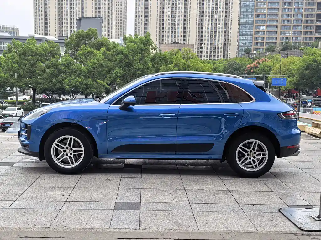 Porsche Macan — миниатюра 11
