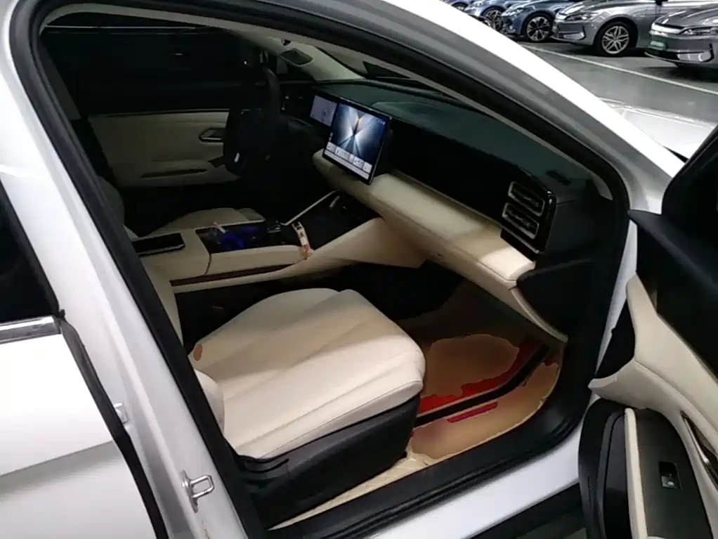 BYD Qin L — миниатюра 25