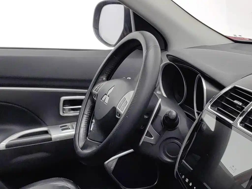 Mitsubishi ASX — миниатюра 22