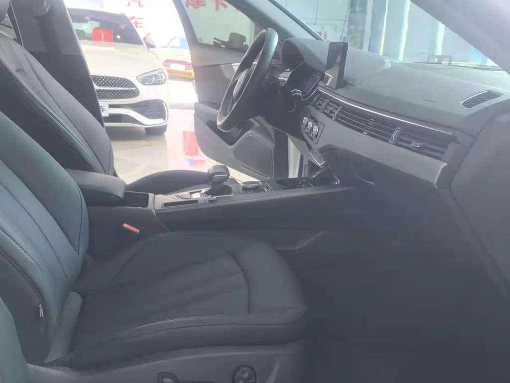 Audi A4L — миниатюра 16