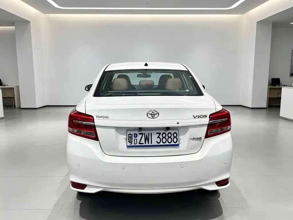 Toyota Vios — миниатюра 8