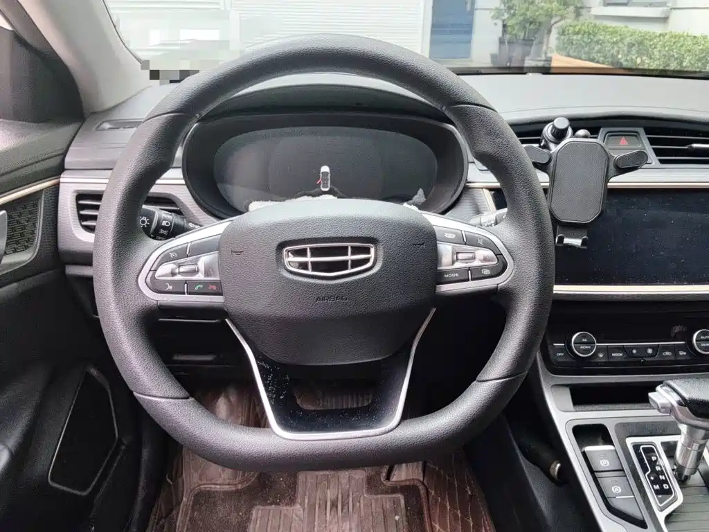 Geely Emgrand GL — миниатюра 6