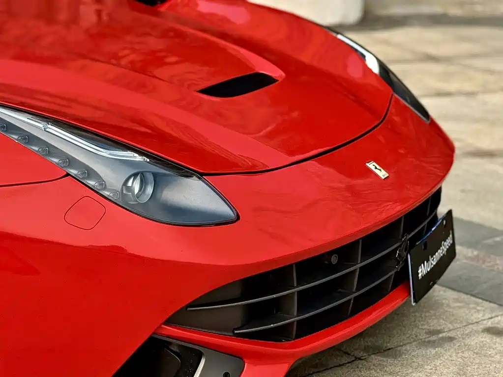 Ferrari F12berlinetta 2013 6.3L