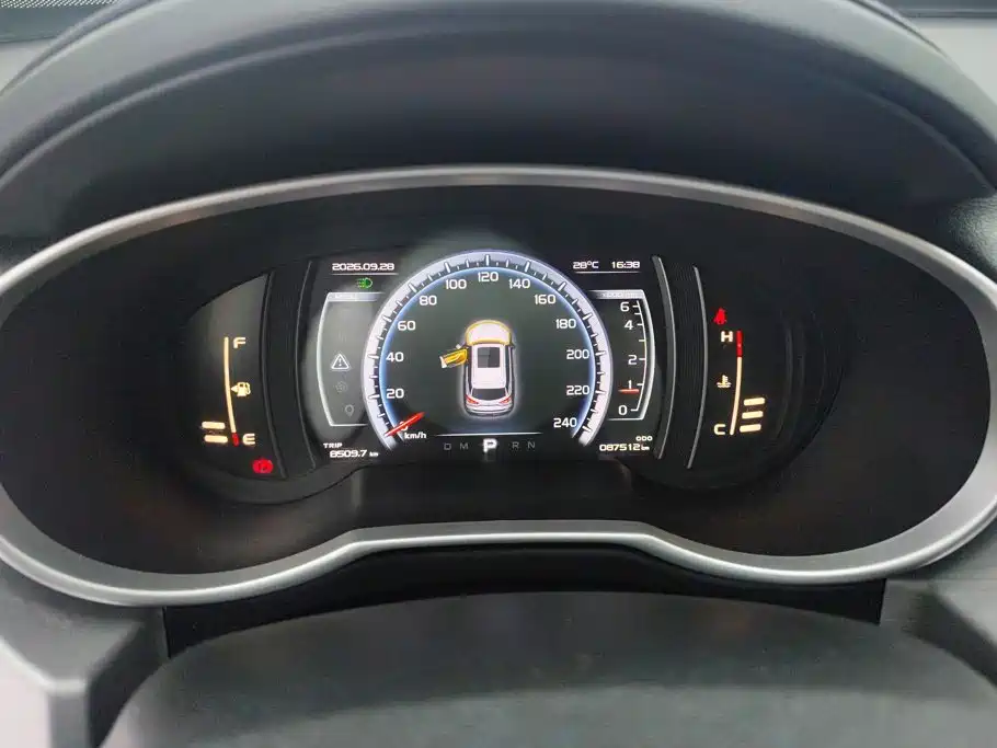 Geely Boyue — миниатюра 13