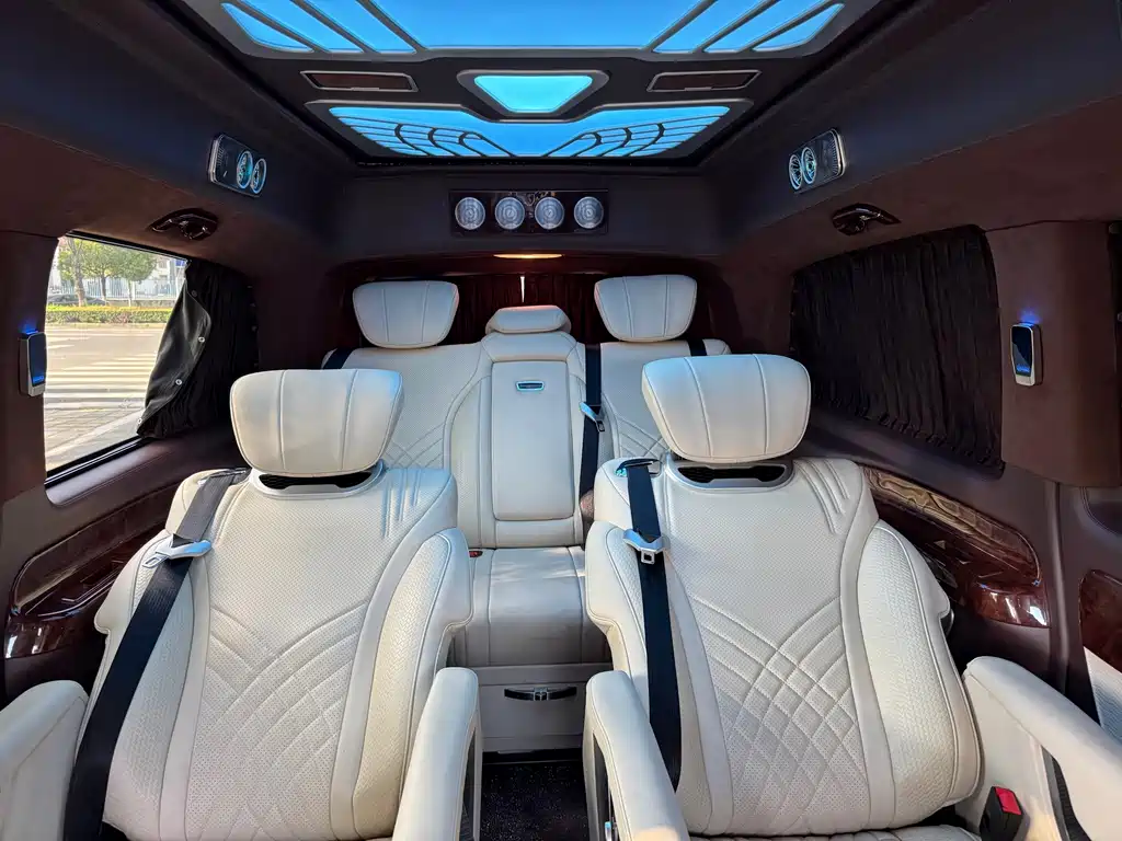 Mercedes-Benz Vito — миниатюра 6