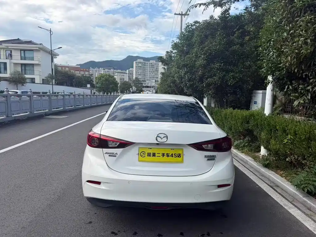 Mazda 3 Axela — миниатюра 4