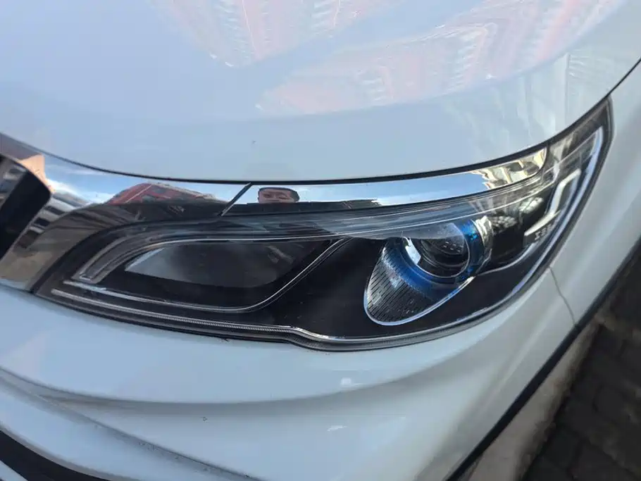Geely Vision X3 — миниатюра 5