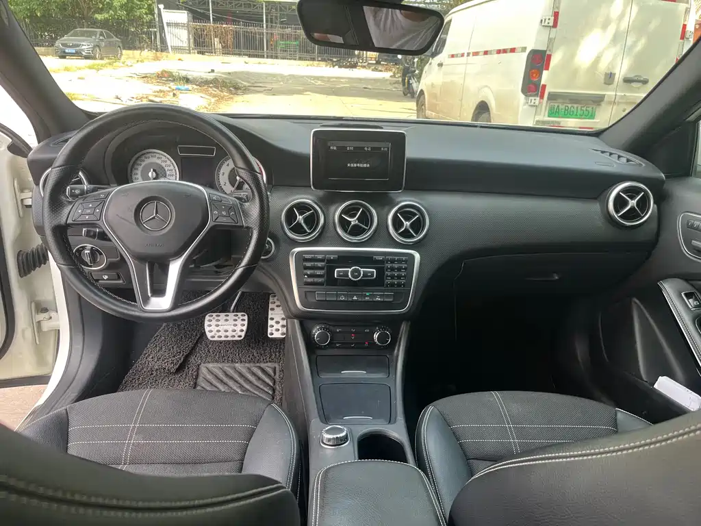 Mercedes-Benz A-Class (Import) — миниатюра 6
