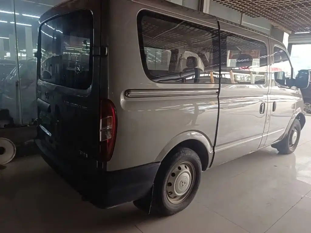 MAXUS V80 — миниатюра 7