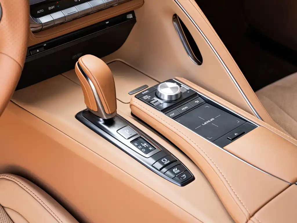 Lexus LC — миниатюра 15