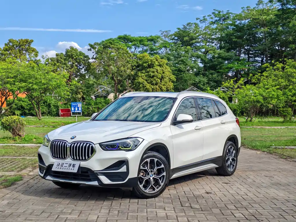 Купить BMW X1