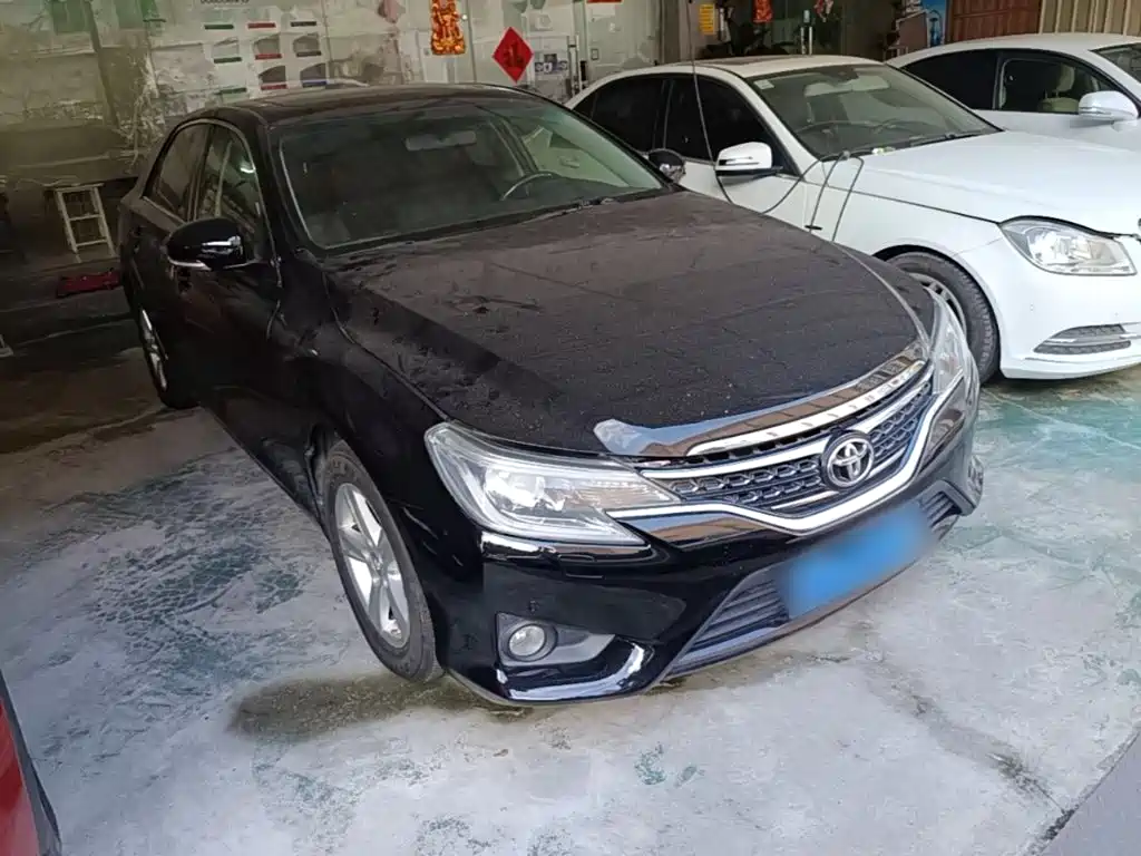 Toyota Reiz — миниатюра 4