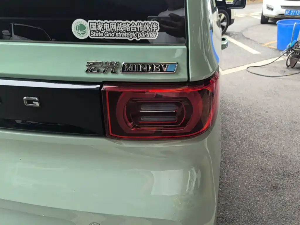 Wuling MINIEV — миниатюра 8