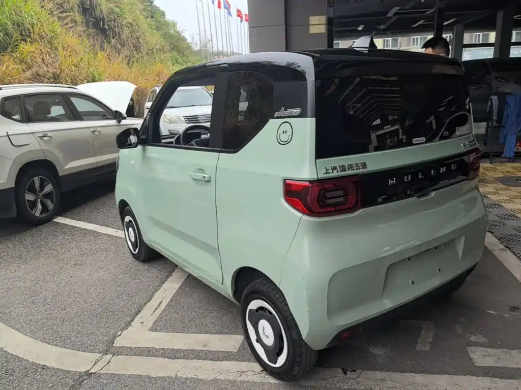 Wuling MINIEV — миниатюра 5