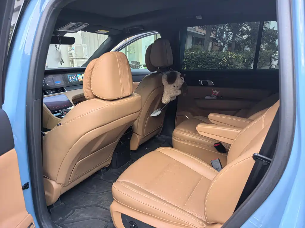 Li Auto Li ONE — миниатюра 3