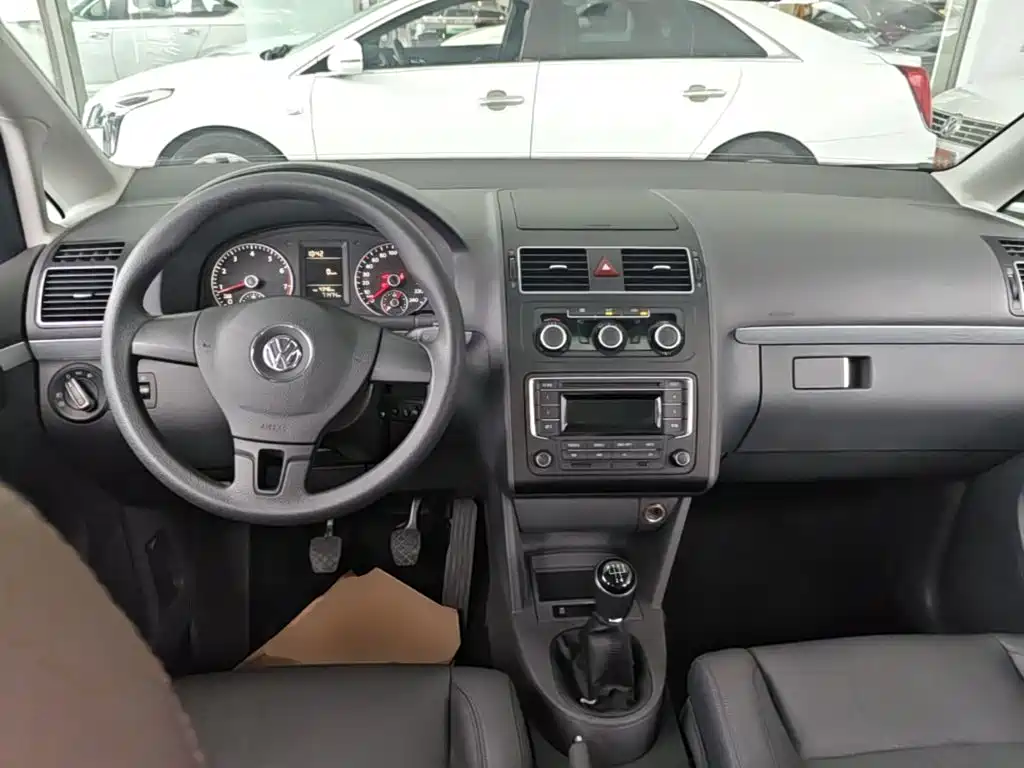 Volkswagen Touran — миниатюра 10