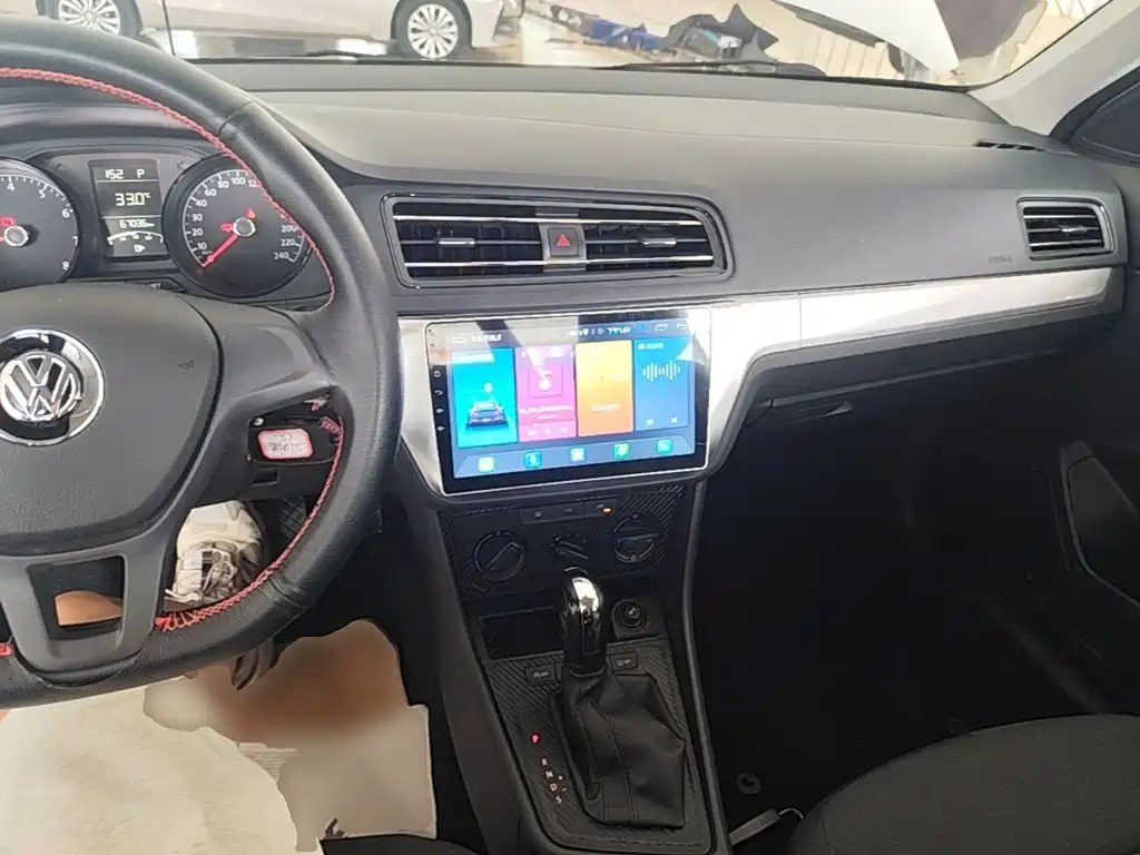 Volkswagen Lavida — миниатюра 10