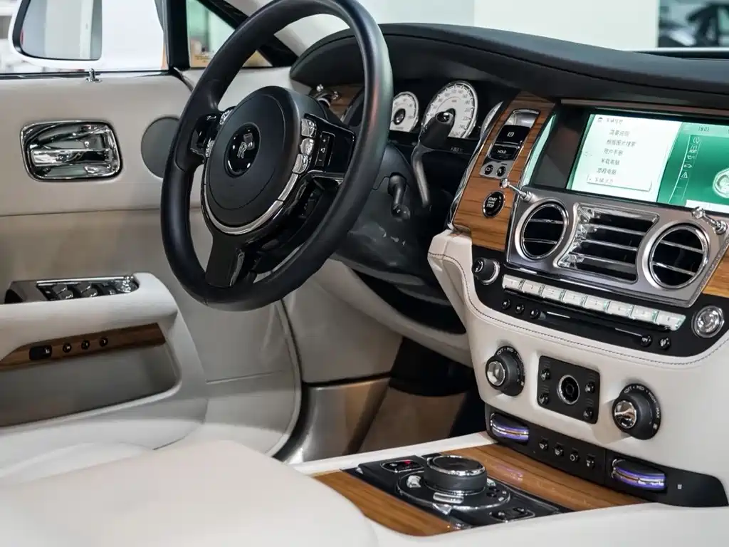 Rolls-Royce Wraith — миниатюра 9