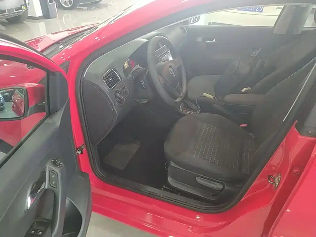 Volkswagen Polo — миниатюра 16