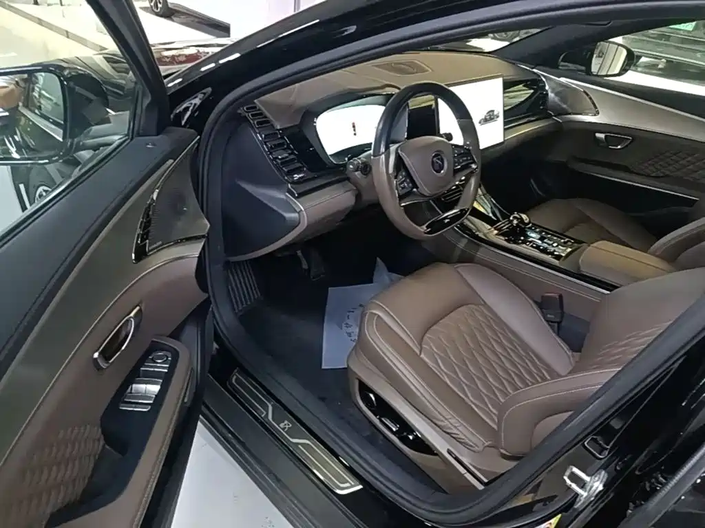 BYD Han — миниатюра 16
