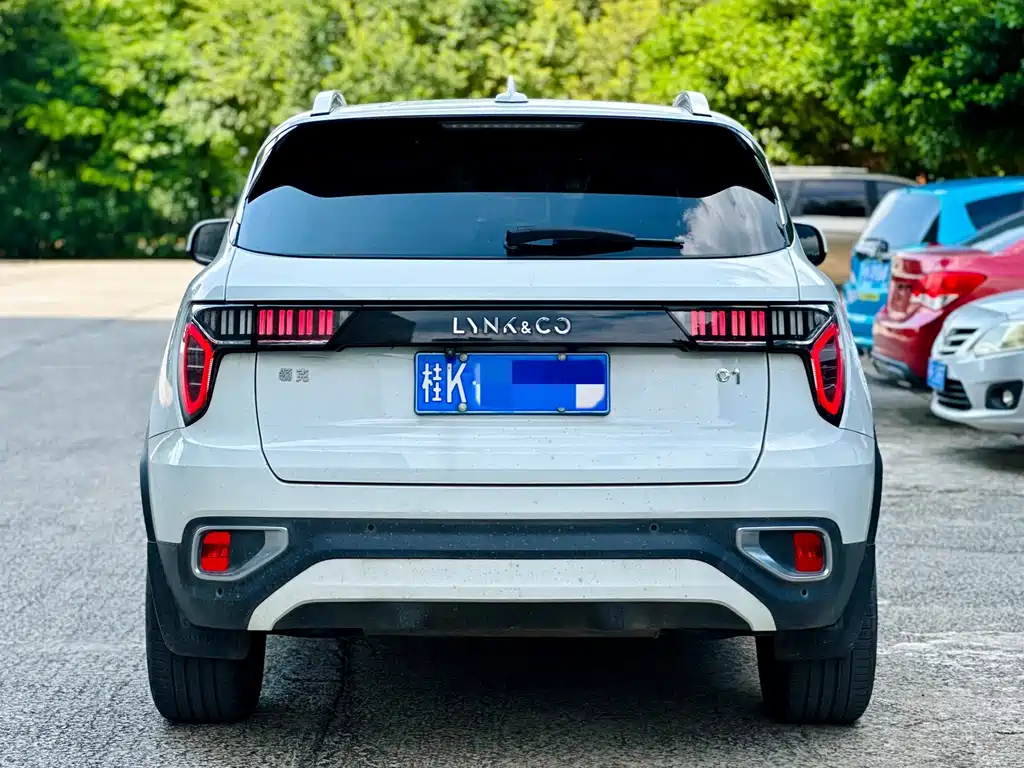 Lynk & Co 01 — миниатюра 5